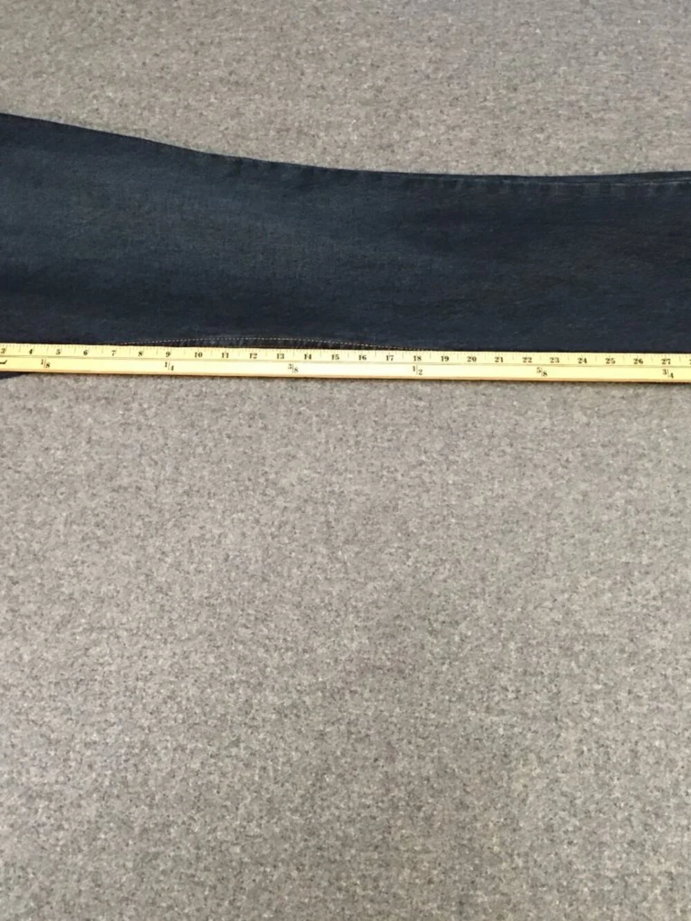 Signature Levi's Men 34x30 Jeans Bootcut Blue Dark Washed Denim 100% Cotton